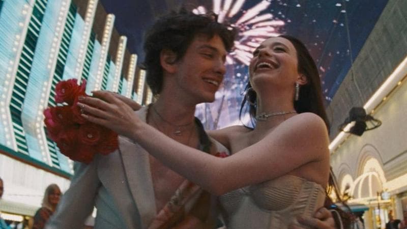 Mikey Madison è Anora: “Raccontare con onestà la vita delle sex worker mi ha insegnato molto. Sul set di Tarantino ho pianto di gioia”