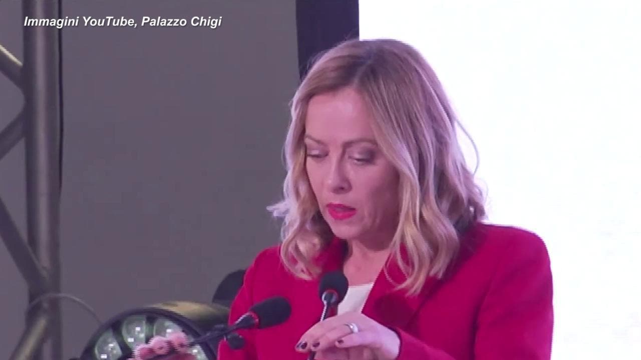 Tripoli, Meloni: "Ita Airways torna a collegare Italia-Libia dal 2025"
