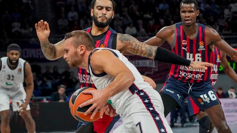 Basket, Eurolega: Olimpia sconfitta a Vitoria e ultima in classifica