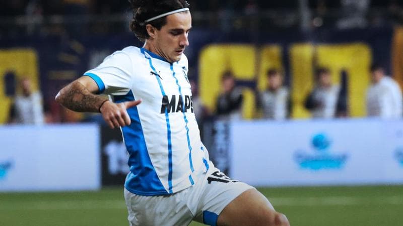Serie B: Sassuolo e Spezia pareggiano, il Pisa resta solo in testa