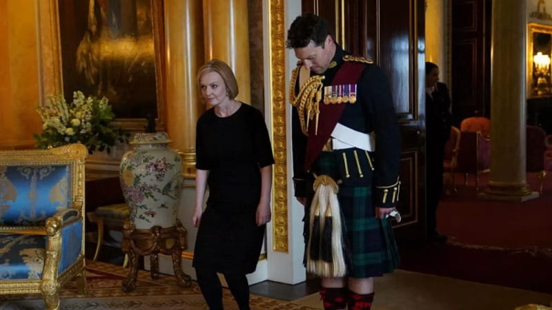 Lo “scudiero hot” dei reali inglesi si fidanza. Dopo un’apparizione in kilt aveva scatenato orde di fans