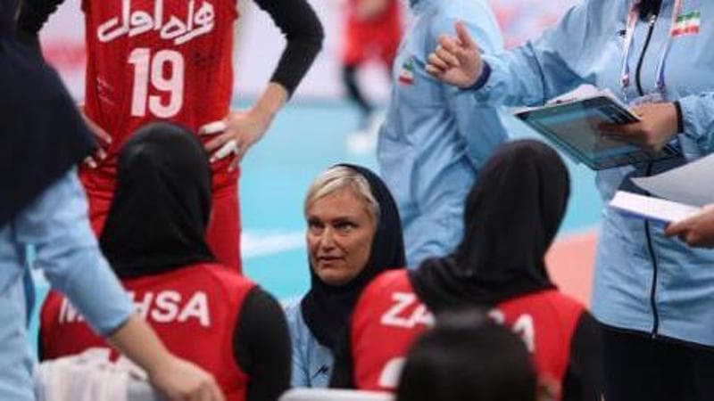 L’allenatrice Alessandra Campedelli: “Dalle pallavoliste sorde alle nazionali femminili di Iran e Pakistan, le mie sfide estreme per insegnare alle donne a sognare”