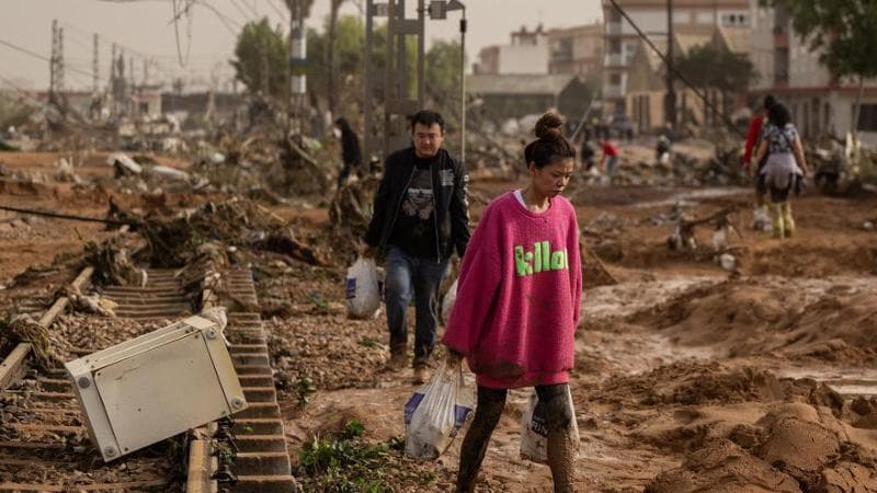 Il climatologo Carlo Cacciamani: “I nubifragi di oggi dannosi come terremoti, quello di Valencia è indefinibile. Ascoltiamo le allerte e riduciamo le emissioni”