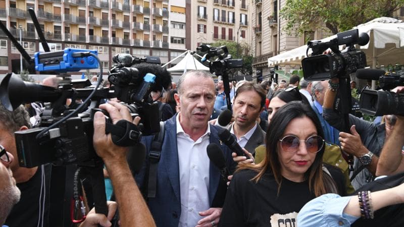 Lega, resa dei conti in vista del congresso in Lombardia. Romeo: “Io non mi ritiro”