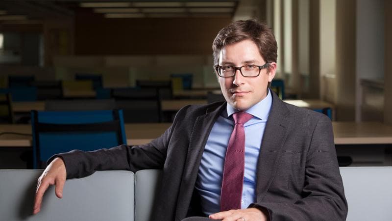 Nicolas Lamp, professore di diritto internazionale alla Queen's University, ha scritto insieme ad Anthea Roberts "Le sei facce della globalizzazione", pubblicato in Italia da FrancoAngeli