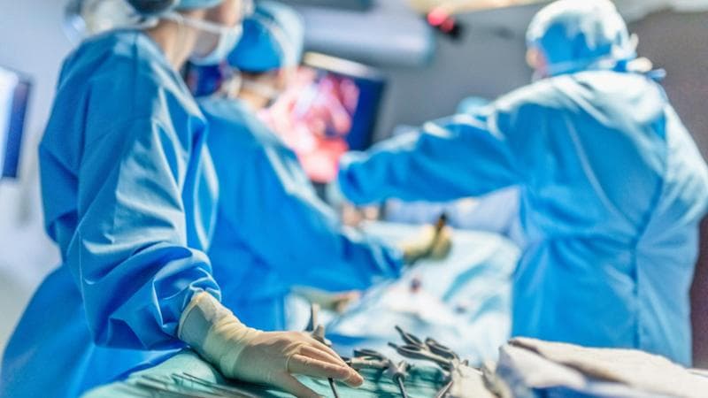 Chieti, intervento record: rimosso tumore da 30 chili a una donna