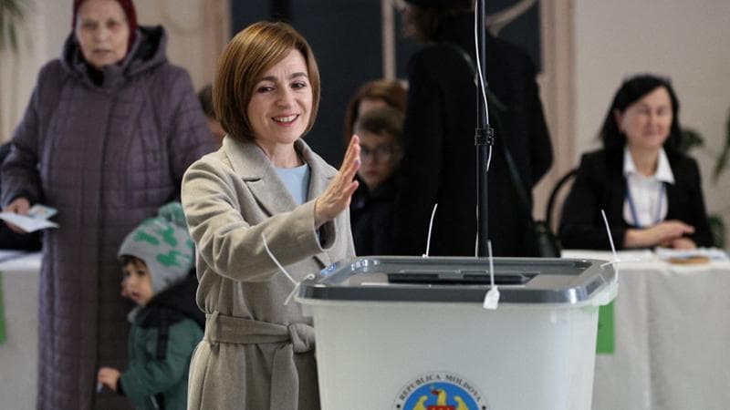 La presidente Maia Sandu alle urne