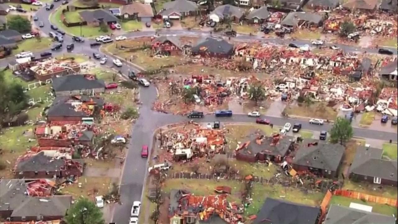 Maltempo negli Usa, tempeste e tornado in Oklahoma: 86 mila case e aziende senza elettricità