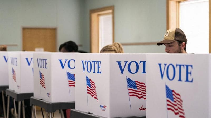 Un seggio elettorale in North Carolina