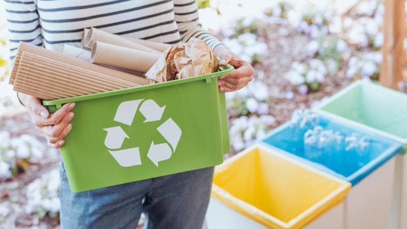 Ambiente, al top nel riciclo ma male nelle rinnovabili: l’Italia perde punti nella classifica dell’economia circolare