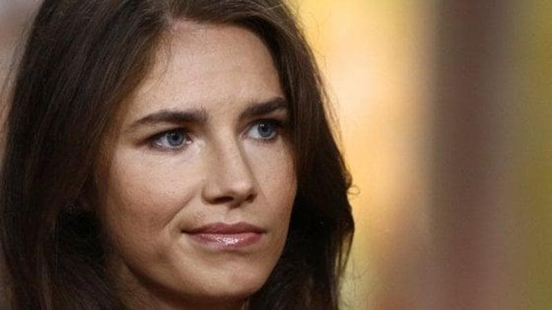 Al via in Umbria le riprese della serie di Amanda Knox sul delitto di Perugia ma si scatenano le polemiche: “Continua a speculare sul dolore”