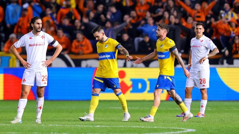 L'esultanza dei giocatori dell'Apoel
