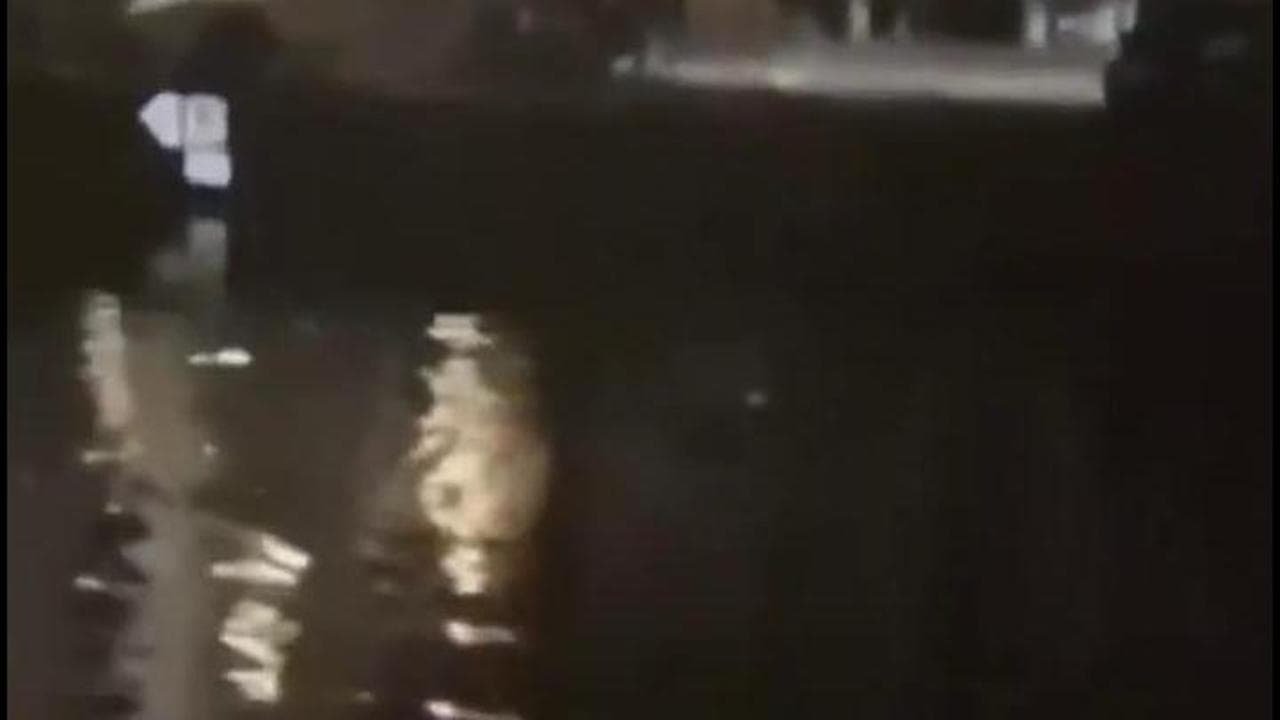 Amsterdam, aggressione ai tifosi del Maccabi: un supporter israeliano finisce in un canale