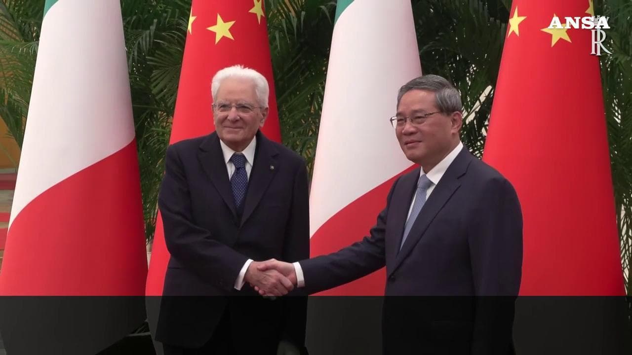 Mattarella in Cina: "Intensifichiamo i rapporti ma è necessario un riequilibrio commerciale"