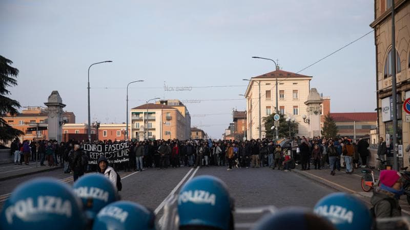 L’allarme, poi il dietrofront: così la prefettura ha lasciato la piazza a Casapound