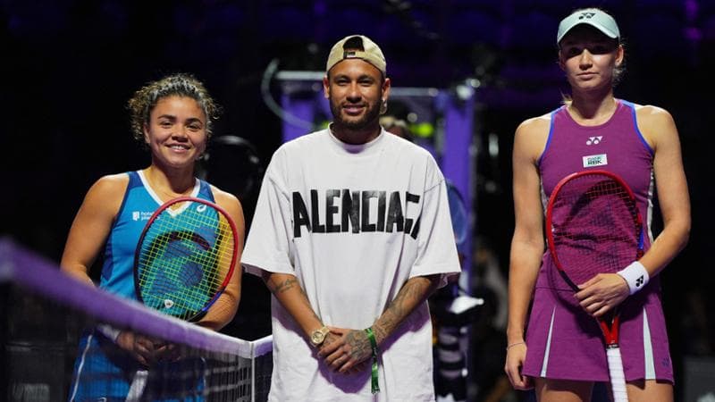 Neymar alle Wta Finals tra Jasmine Paolini e Elena Rybakina