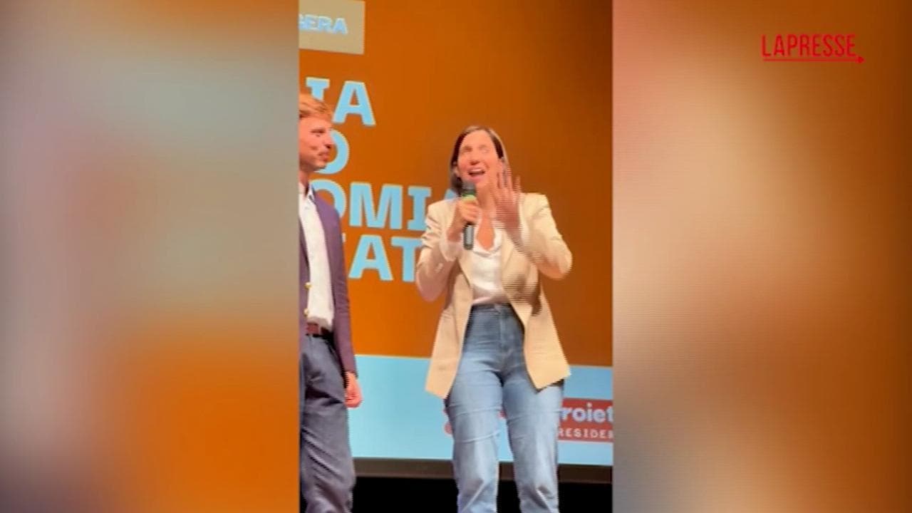 Autonomia, Schlein: "Salvini regali la Costituzione a Giorgia Meloni, la leggano insieme"