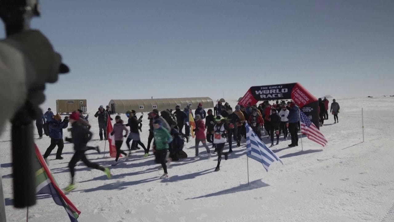 Correre la maratona in Antartide: nuovi record per la Grande Corsa al freddo