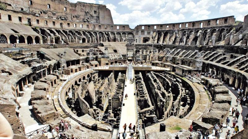 Siamo uomini o gladiatori