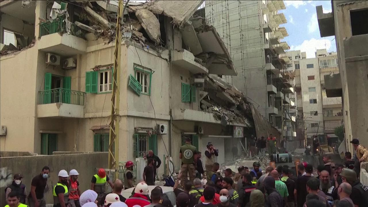 Raid israeliano nel centro di Beirut: ucciso portavoce di Hezbollah