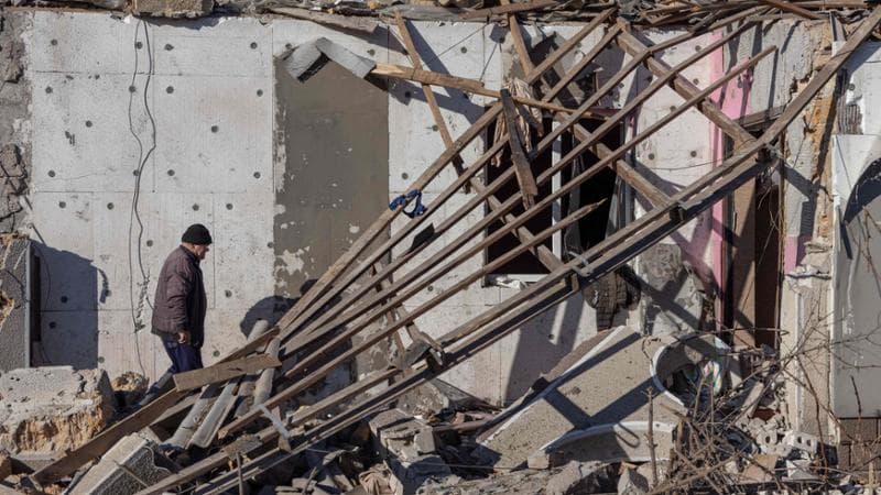 Un edificio colpito a Odessa
