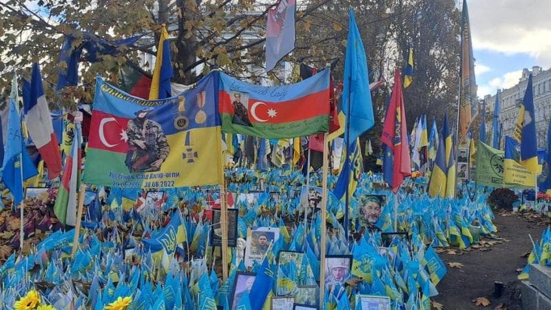 Ucraina, nella capitale disperata avvolta dalla luce invernale: “Non ce la facciamo più”