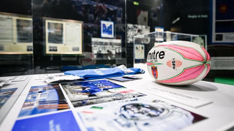 Un pallone esposto allo Juventus Museum
