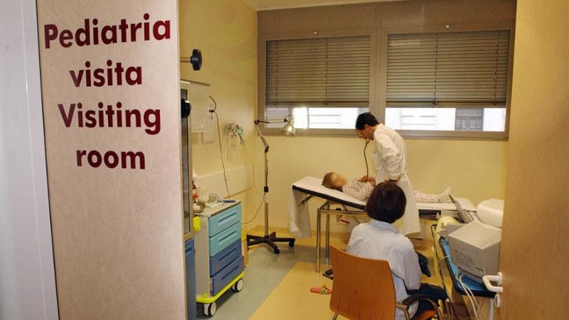Sanità, ogni anno 88mila bambini cambiano Regione per curarsi. Il divario Nord-Sud costa 155 vite