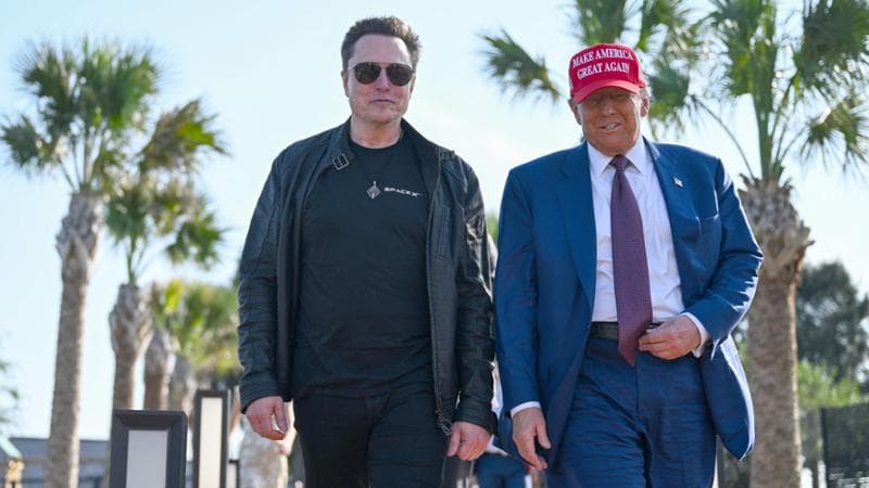 Brownsville, Texas (Stati Uniti), 19 novembre: Elon Musk e Donald Trump
