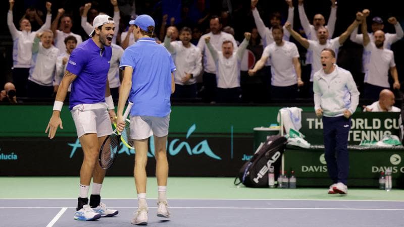 Berrettini e Sinner esultano a fine match
