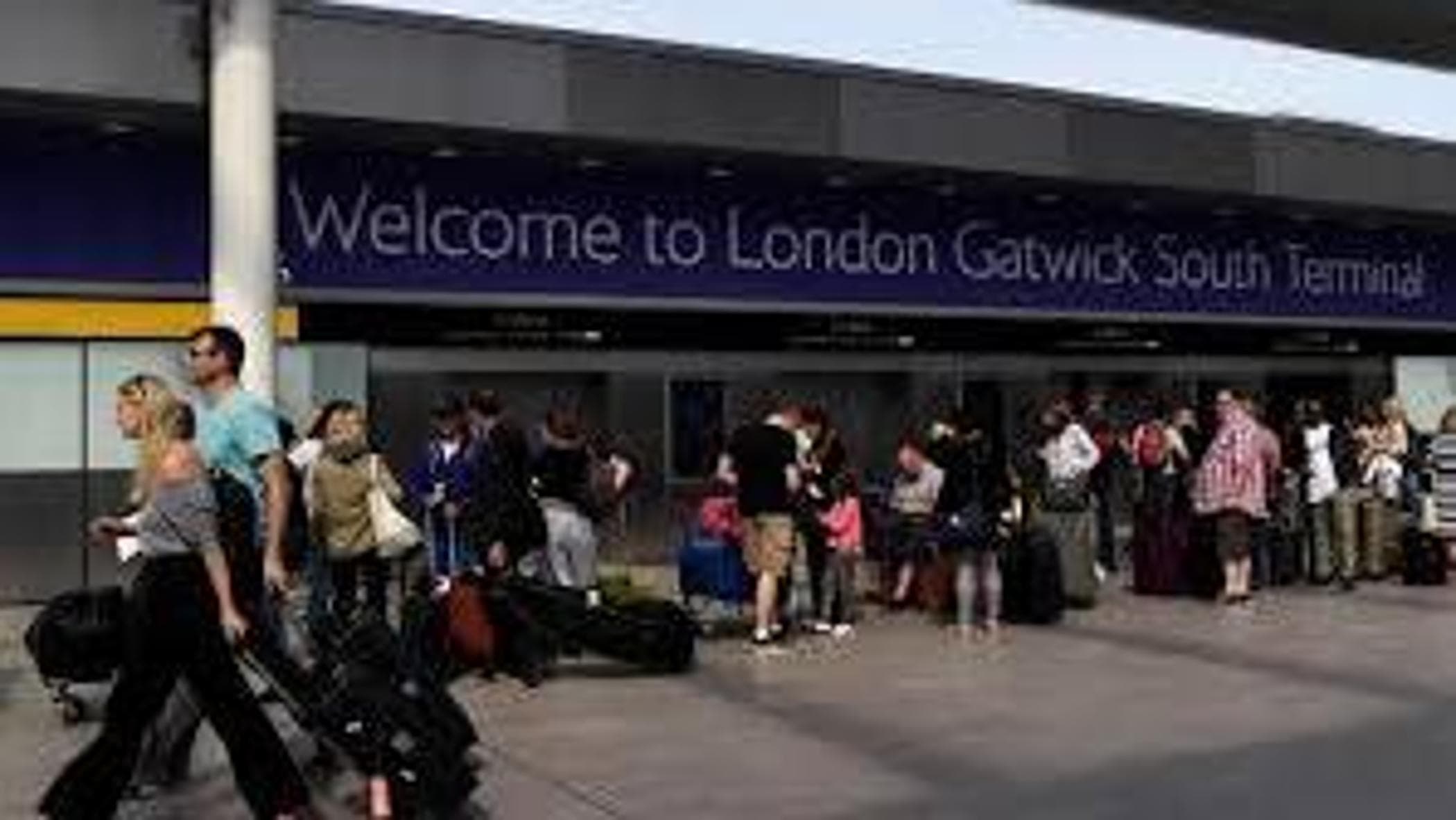 Londra Gatwick: Güvenlik uyarısı nedeniyle boşaltılan bir havaalanı terminali