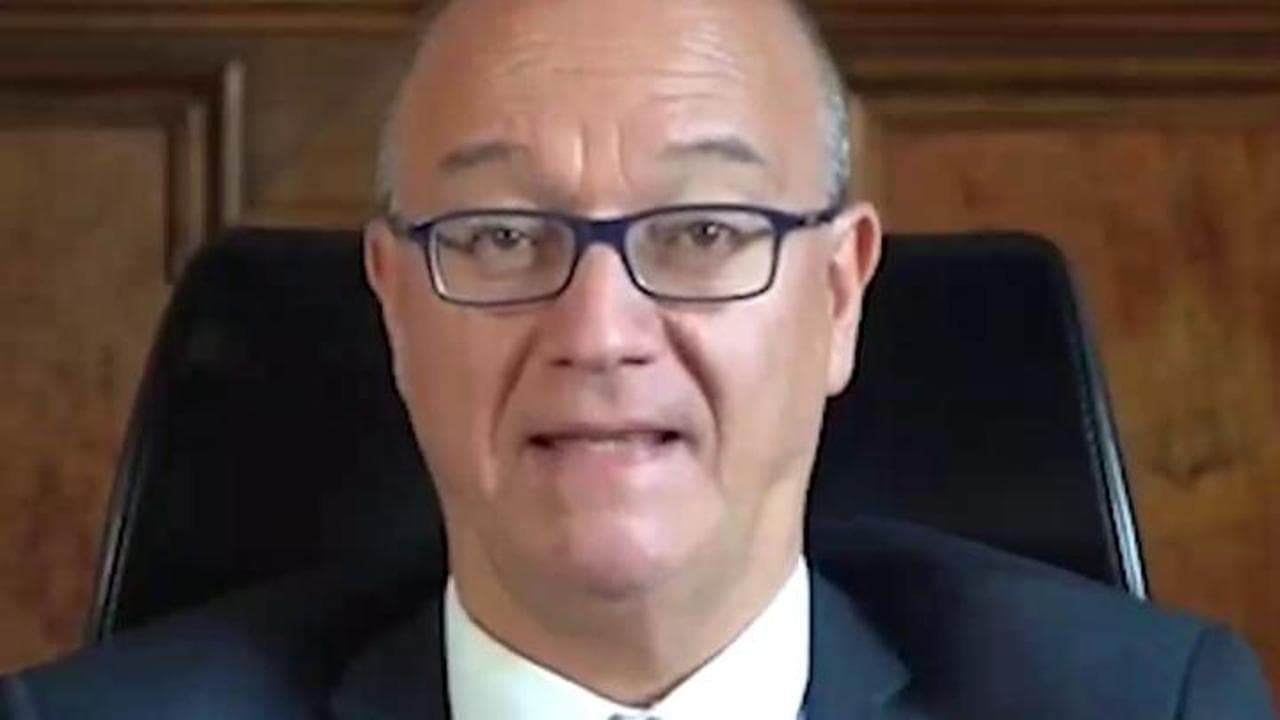 "Sicurezza, libertà, dignità per ogni donna": il videomessaggio del ministro Valditara