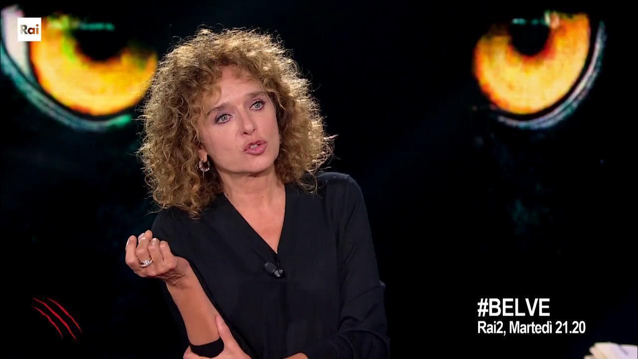 Valeria Golino a Belve: "Le droghe? Solo quelle non sceme"