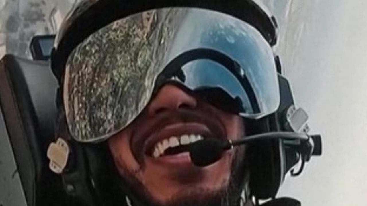 Lewis Hamilton "top gun": il volo sul jet di addestramento degli astronauti