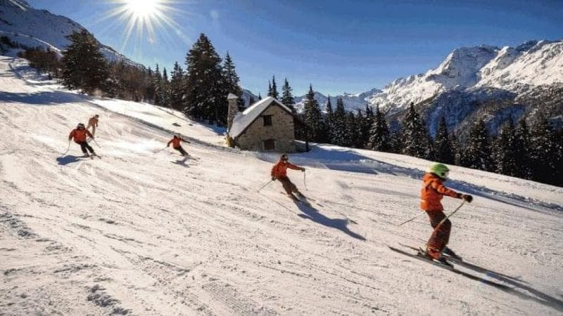 Skipass, ecco dove costa di più sciare in Italia e come sono aumentati i prezzi