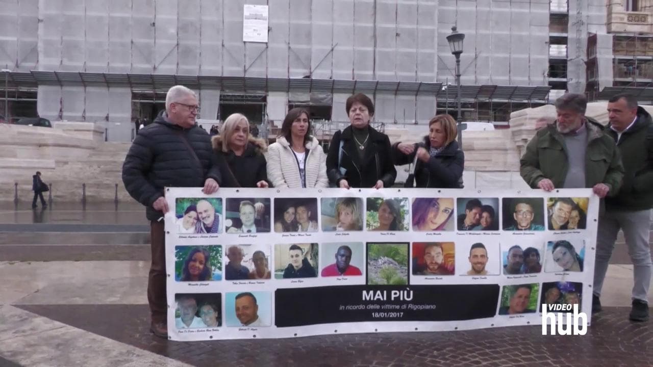 Rigopiano, le famiglie delle vittime davanti alla Cassazione: "Basta bugie, vogliamo giustizia"