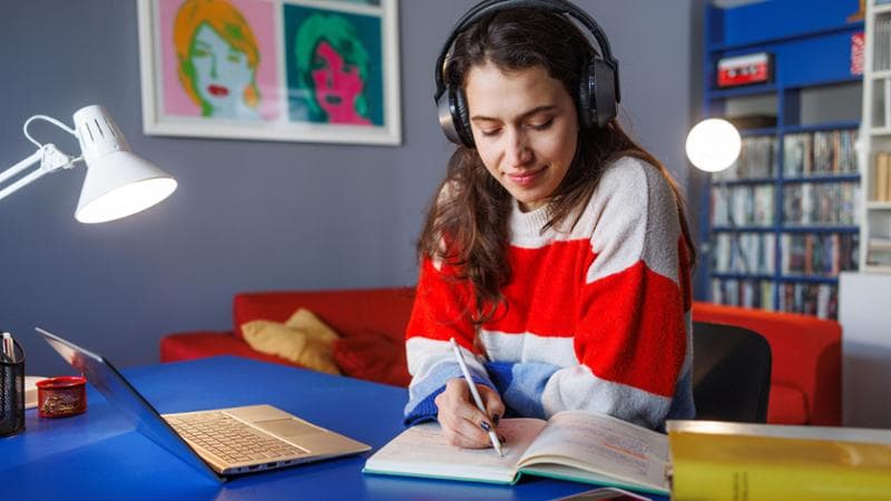 

Da Rekeep borse di studio per i figli


