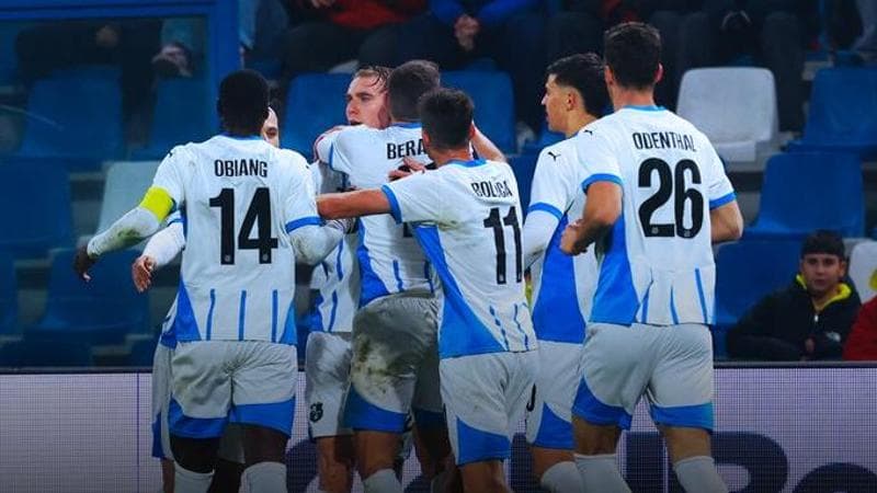 L'esultanza dei giocatori del Sassuolo
