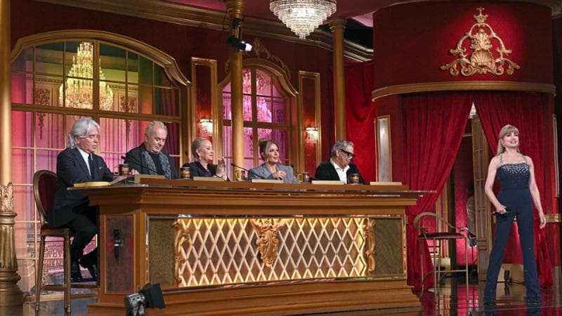 ‘Ballando con le stelle’, Pellegrini in coppia con La Rocca. Mariotto lascia la giuria