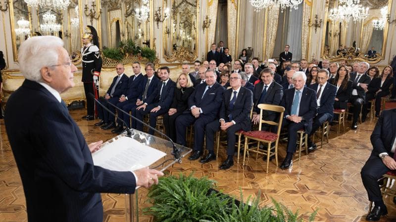 Il presidente della Repubblica Sergio Mattarella&nbsp;con i referendari di nuova nomina della Corte dei conti
