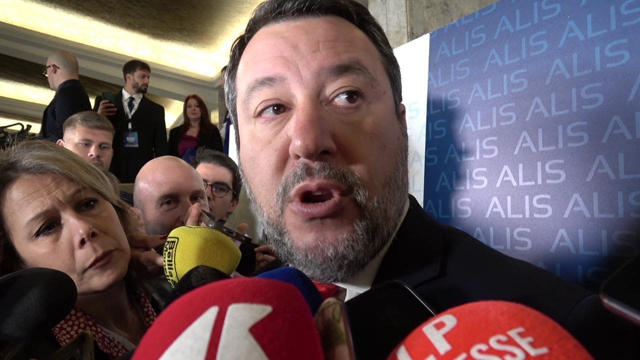 Trasporti, Salvini: "Garantisco un dicembre tranquillo"