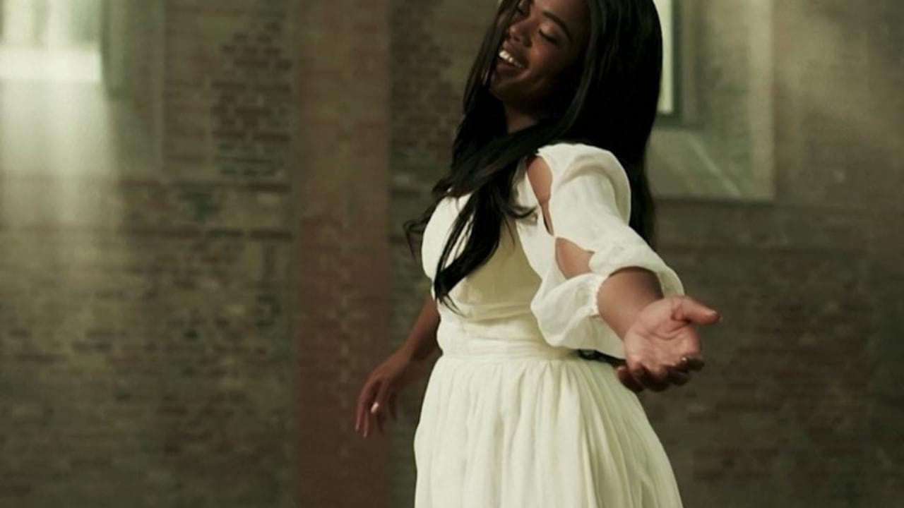 Parigi, la soprano Pretty Yende canterà alla riapertura di Notre Dame: "Una preghiera esaudita"