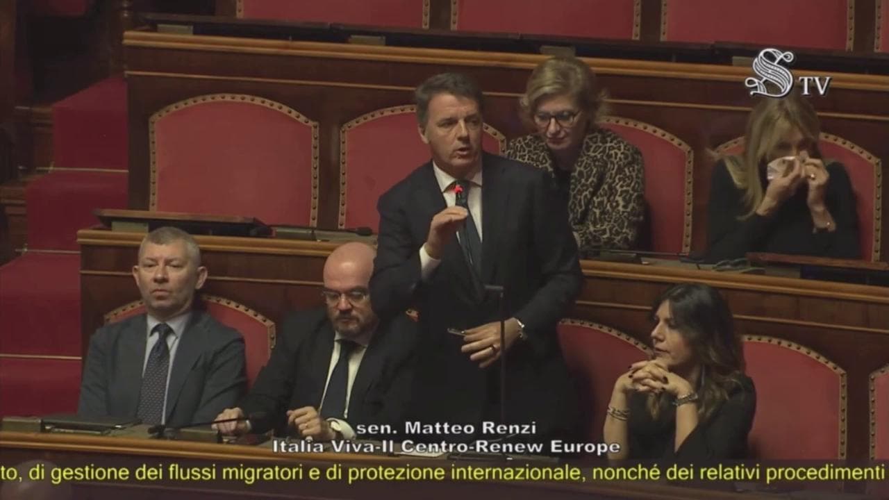 Renzi: "Centro migranti in Albania è una buffonata, un miliardo per ospitare cani randagi"