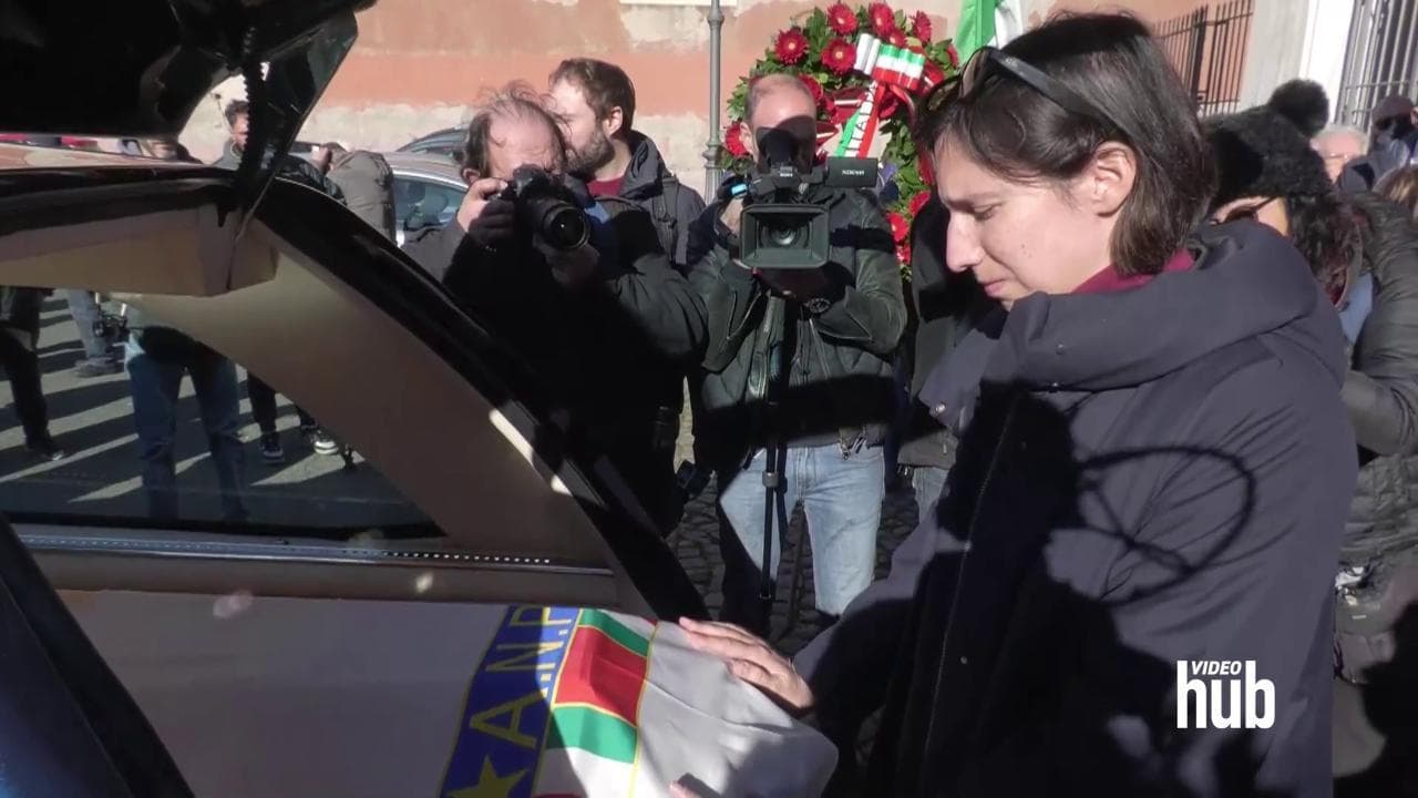 Roma, Elly Schlein al funerale della staffetta partigiana Iole Mancini