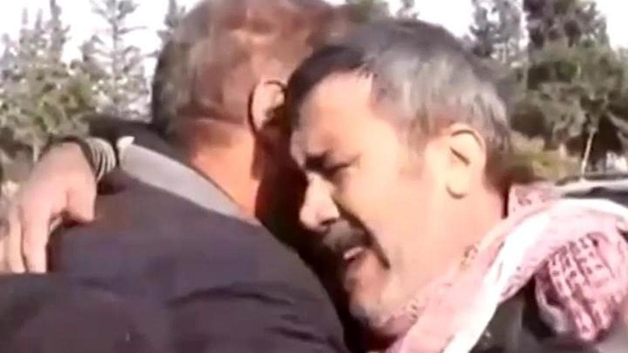Siria, i ribelli jihadisti anti-Assad liberano i detenuti della prigione di Hama