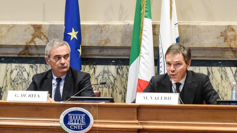 Giorgio De Rita (a sinistra) e Massimiliano Valerii presentano al Cnel il 58° Rapporto sulla situazione sociale del Paese