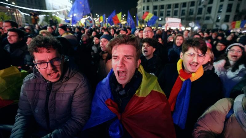 Romania, perquisizioni in case e uffici per l’inchiesta sull’interferenza russa alle elezioni