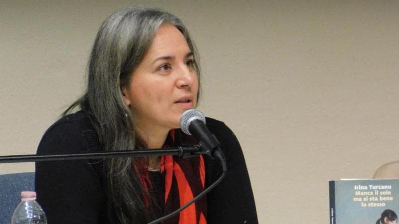 Romania, la scrittrice Turcanu: “Il mio Paese come laboratorio dei brogli di Mosca”