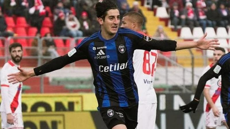 Serie B, il Pisa vince 3-2 a Mantova e aggancia il Sassuolo in vetta
