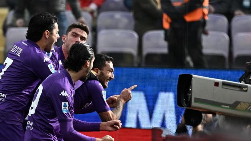 Cataldi esulta dopo il gol